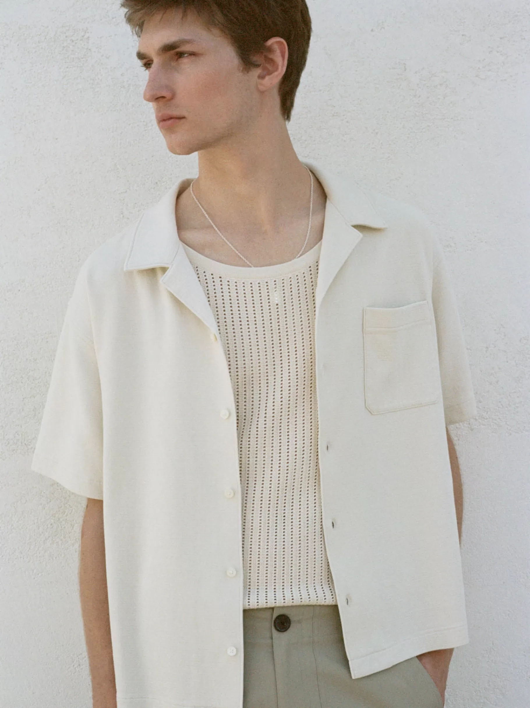 Shirts*FRAME Duo Fold Relaxed Short Sleeve Shirt in White Sand Whitesand