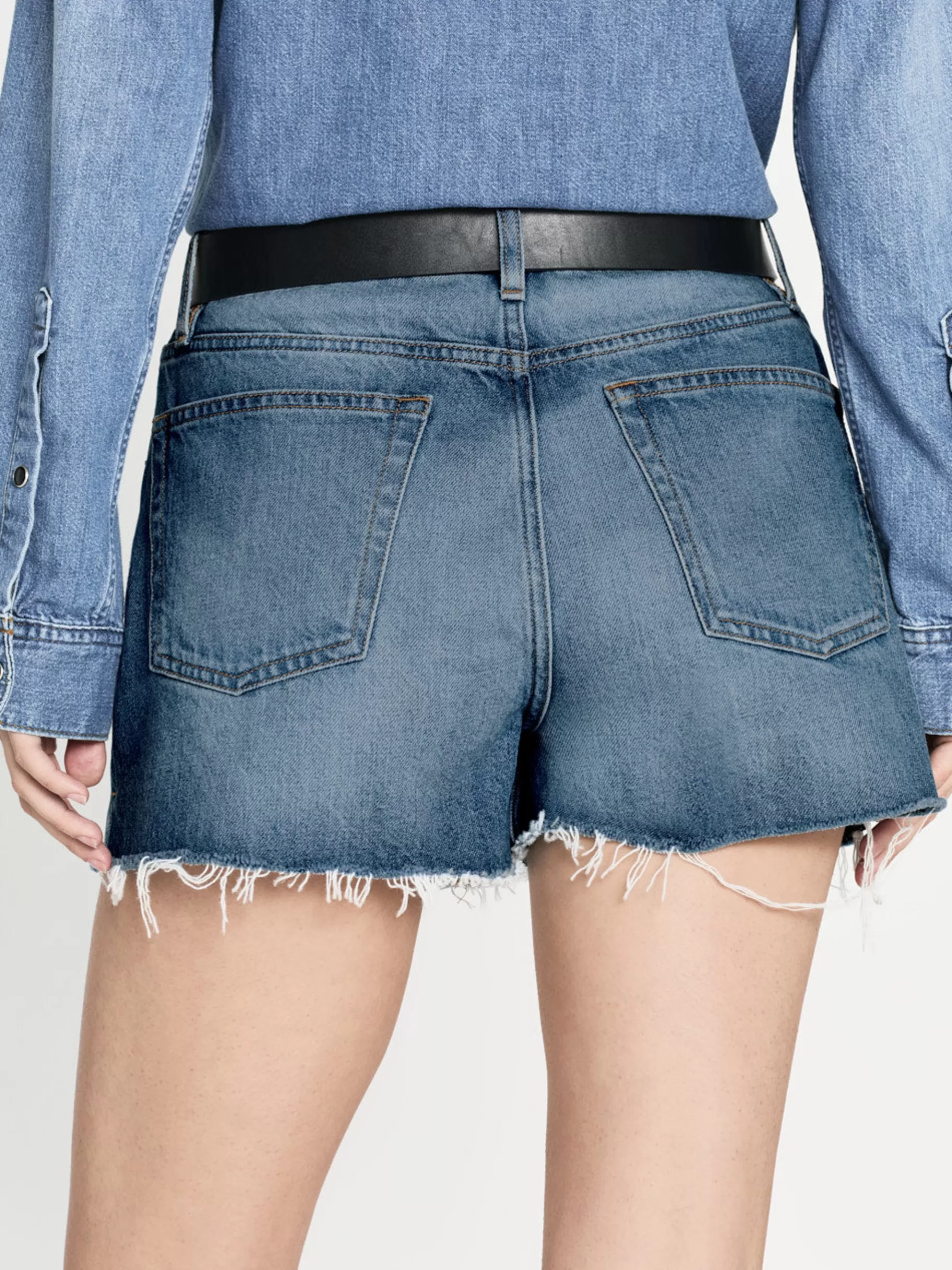 Skirts & Shorts*FRAME The Vintage Relaxed Short Raw Fray in Libra